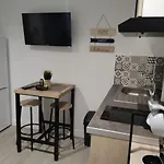 Διαμέρισμα Raphaelle #5 Centre Avec Parking *